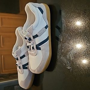 Xero Kelso - mens size 8 - white